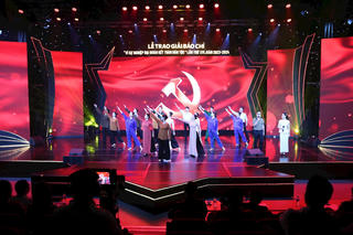 Sẵn sàng cho Lễ trao Giải báo chí “Vì sự nghiệp Đại đoàn kết toàn dân tộc” lần thứ XVI