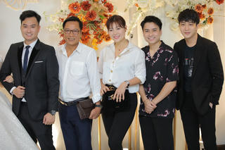 Tuấn Hưng, NSND Trọng Trinh và dàn sao dự đám cưới Anh Tuấn 'Phố trong làng'