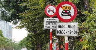 Từ 29/4, Hà Nội thí điểm dỡ bỏ biển cấm taxi trên 9 tuyến phố
