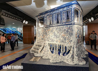 'Toa tàu hóa thạch' độc đáo tại nhà ga metro Nhổn - ga Hà Nội
