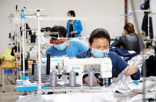 Chủ động nguyên phụ liệu để dệt may bứt phá