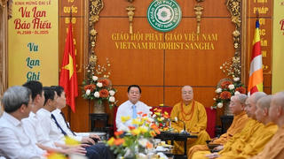 Trưởng Ban Tuyên giáo và Dân vận Trung ương Nguyễn Trọng Nghĩa thăm, chúc mừng các tổ chức tôn giáo