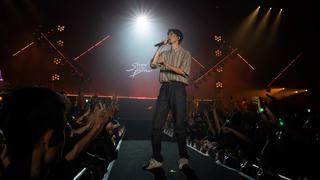 Ca sĩ và sự tử tế 