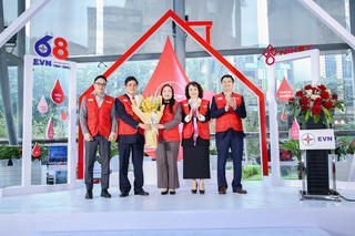 Vạn trái tim - Một tấm lòng