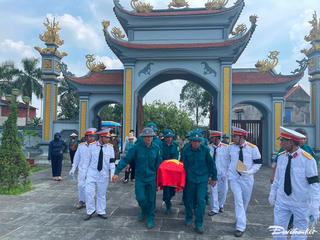 Thái Nguyên: Liệt sĩ Lê Văn Thư được an táng tại Nghĩa trang Liệt sĩ Phổ Yên