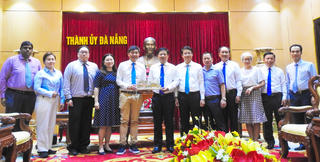 Đoàn đại biểu cấp cao Hiệp hội Nhân dân Singapore thăm, làm việc tại Đà Nẵng