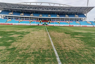 Sân Mỹ Đình xuống cấp: Các đội bóng V-League bức xúc