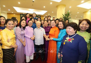 Các nữ đại biểu Quốc hội cần phát huy bản lĩnh, thực sự là những 'bông hồng thép'