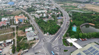 Sao lại chậm giải ngân?