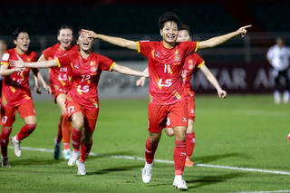 Chờ đợi tin vui từ hai câu lạc bộ