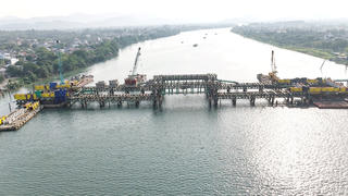 Đại công trường dự án hơn 2 nghìn tỷ nối đôi bờ sông Hương