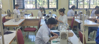 Tăng thẩm quyền cho cấp xã trong triển khai nông thôn mới và giảm nghèo