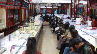 Khi giá vàng xô đổ mọi kỷ lục