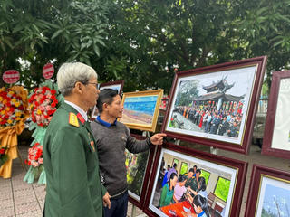 'Quân đội anh hùng - Cựu chiến binh gương mẫu'