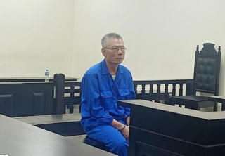 Xét xử người đàn ông 'U60' dùng xăng đốt nhà tình cũ