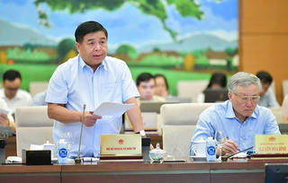 Bổ sung quy định thủ tục đầu tư đặc biệt đối với dự án công nghiệp mạch tích hợp bán dẫn