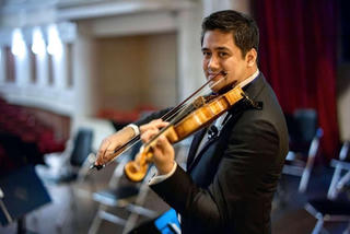 NSND Bùi Công Duy tham gia hòa nhạc chào năm mới