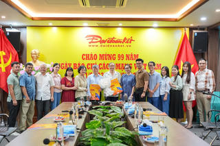 Kim Toàn - ngòi bút thép giữa lửa đạn