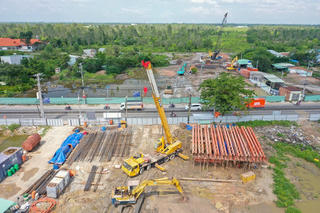 3 tỉnh phía Nam 'chi viện' cát cho TPHCM làm đường Vành đai 3