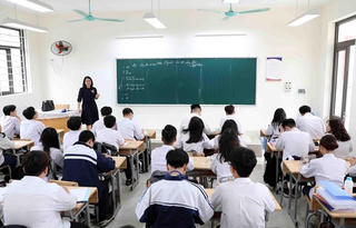 Thiếu giáo viên: Hạ chuẩn hay điều chỉnh chính sách đãi ngộ?