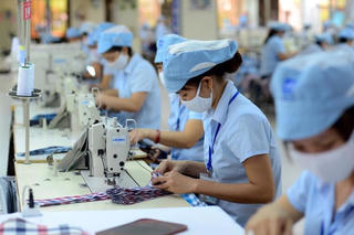 Cuối năm, lao động mất việc làm tăng