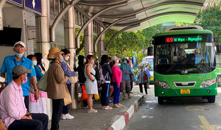 Làn riêng cho xe bus sao cho hiệu quả?
