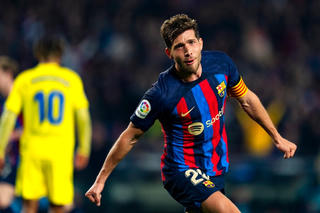 Thắng Cadiz 2-0, Barcelona dẫn đầu bảng La Liga