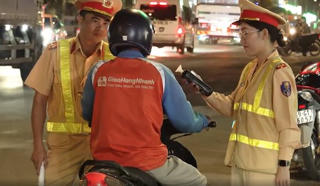 Những bông hồng vàng