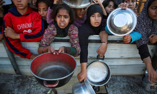 Giá thực phẩm 'nhảy múa' ở Gaza