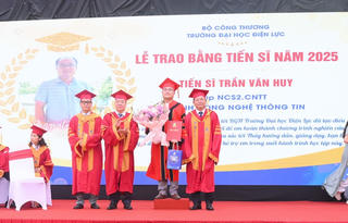 Trường Đại học Điện lực tưng bừng tổ chức Lễ tốt nghiệp và trao bằng đợt 2 năm 2025