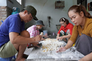 Kẹo cau - món ăn gắn với tuổi thơ của nhiều người