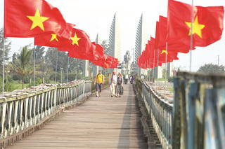 Dấu tích oai hùng và những mốc son chói lọi