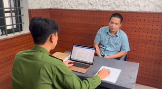 Khởi tố, bắt tạm giam Giám đốc lừa đảo, sử dụng tài liệu giả