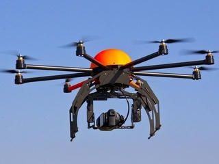 Một vụ tấn công bằng thiết bị bay không người lái khiến 3 người thương vong