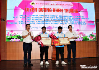 Quảng Nam: Khen thưởng hai anh em đoạt Huy chương Vàng Olympic Toán học quốc tế