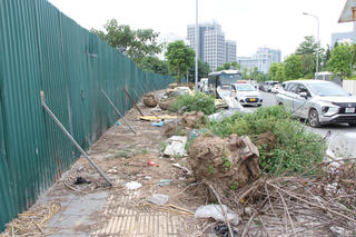 Rác thải bủa vây những con đường Khu đô thị mới Cầu Giấy 