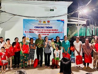 Cho đi những giọt yêu thương