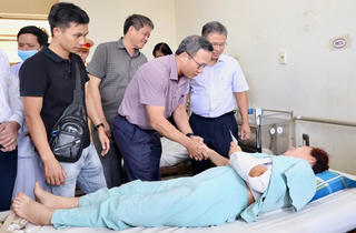 Tai nạn giao thông nghiêm trọng làm 4 người chết 9 người bị thương tại đèo Khánh Lê                                                                                                                                     