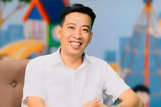 Nhà văn Hoàng Anh Tú: Ai cũng nhận đúng thứ đã cho đi