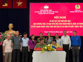 Công an và Mặt trận TP HCM phối hợp thực hiện phong trào bảo vệ an ninh Tổ quốc