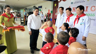 TP Hồ Chí Minh: Khai giảng lớp học đặc biệt dành cho bệnh nhi