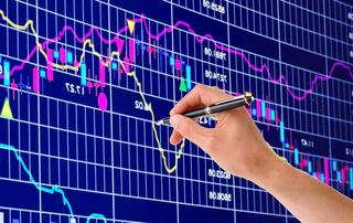 Vimedimex, Sao Thái Dương, Nhựa Đông Á cùng loạt doanh nghiệp nhận án phạt từ HoSE