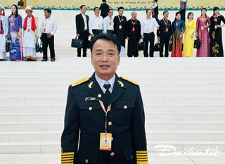 Người mặt trận nơi đầu sóng ngọn gió