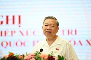 Tổng Bí thư Tô Lâm: Ưu tiên sử dụng trụ sở dôi dư sau sáp nhập cho trường học và cơ sở y tế