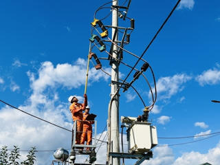 Thủ tướng yêu cầu đảm bảo dứt khoát không để thiếu điện trong bất cứ trường hợp nào