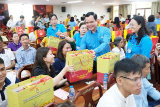 Tổ chức chợ Tết Công đoàn năm 2025 để chăm lo tốt hơn cho người lao động