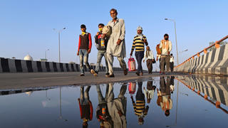 Khí hậu cũng “chệch đường ray”