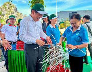 Phát động Chiến dịch “Chung tay giảm thiểu rác thải nhựa – Lan tỏa lối sống xanh