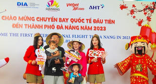 Đà Nẵng: Trả lại tiền cho nữ du khách Hàn Quốc bị lái xe dịch vụ 'chặt chém'