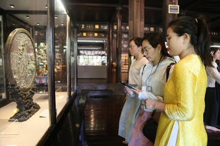 Định danh cổ vật triều Nguyễn trên không gian số